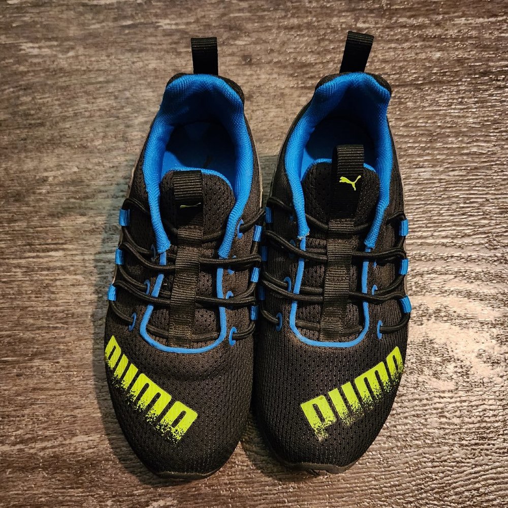 Kids Puma shoes